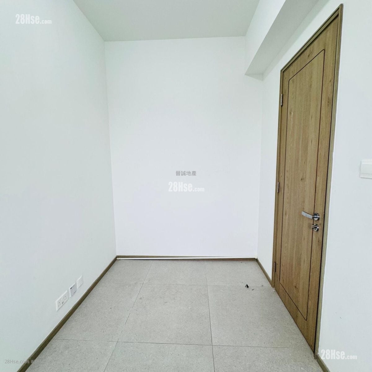 飞扬 售盘 1 房 , 1 浴室 266 平方尺