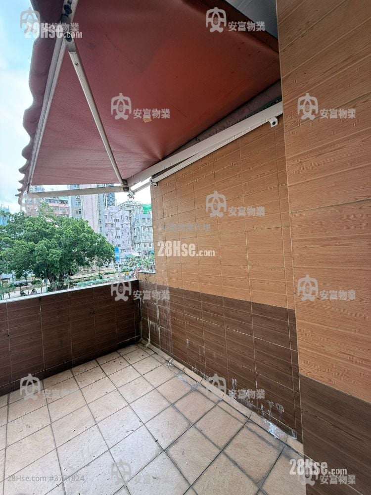 Lai Po Building Sell 2 Bedrooms , 1 Bathroom 262 ft²