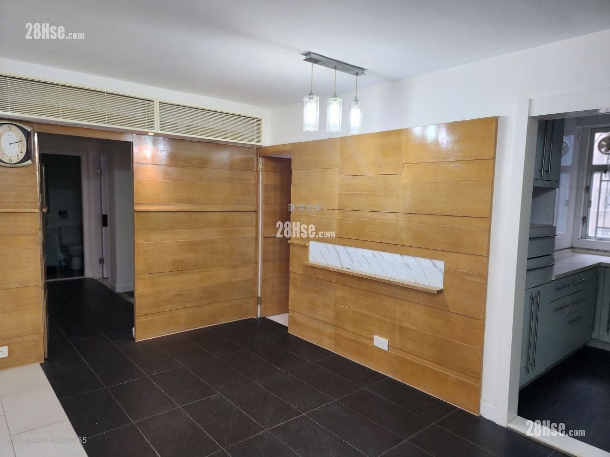 Mei Foo Sun Chuen Sell 918 ft²