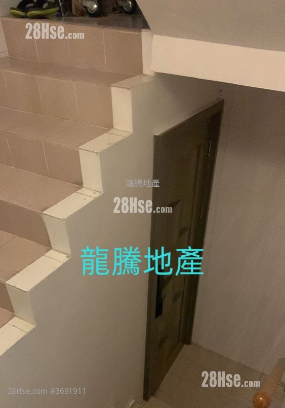 村屋 售盘 3 房 , 2 浴室