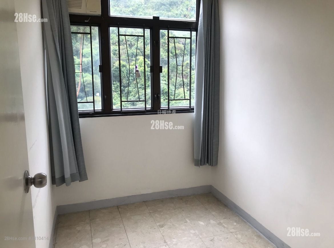 Tak Lee Building Sell 2 Bedrooms , 1 Bathroom 423 ft²