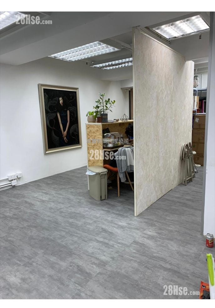 Premier Centre Rental 1 Bedroom , 1 Toilet 618 ft²