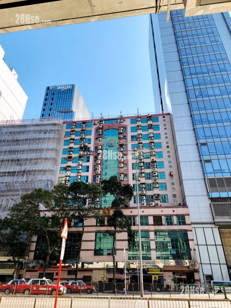 Premier Centre Rental 1 Bedroom , 1 Toilet 618 ft²