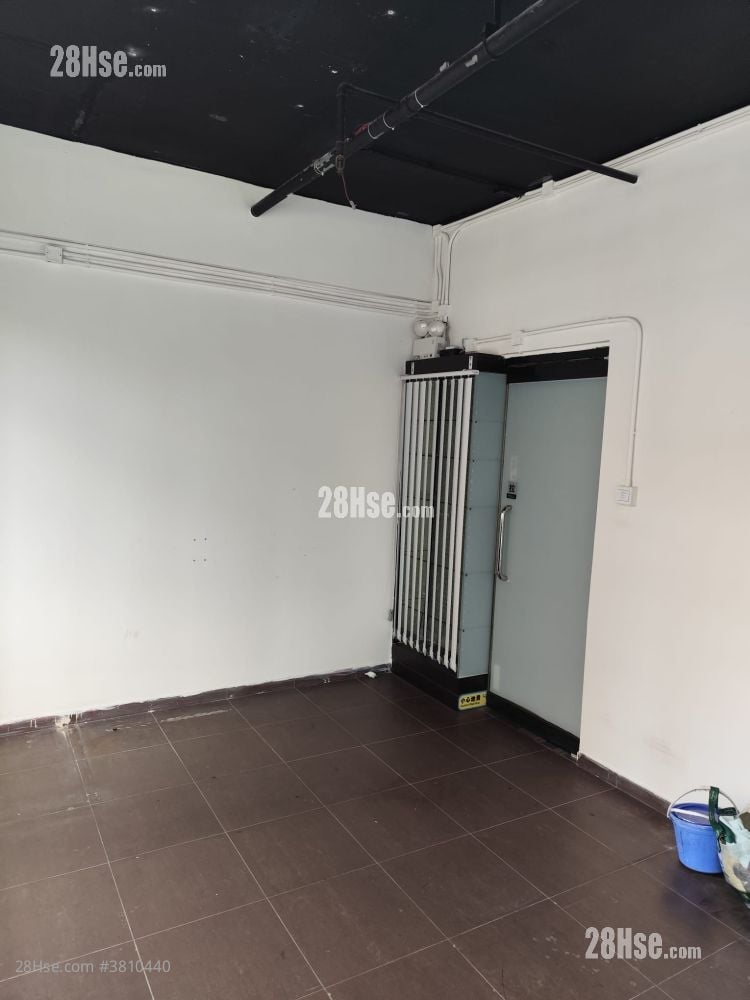 富都大厦 租盘 310 平方尺