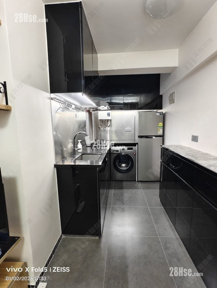 Tsuen Wan Centre Rental 1 Bedroom , 1 Bathroom 324 ft²