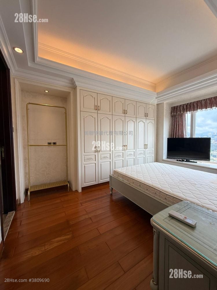 One Beacon Hill Sell 3 Bedrooms 1,084 ft²