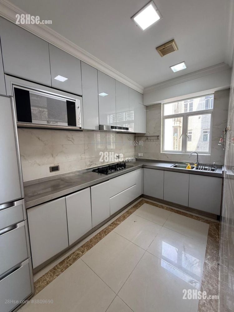 One Beacon Hill Sell 3 Bedrooms 1,084 ft²