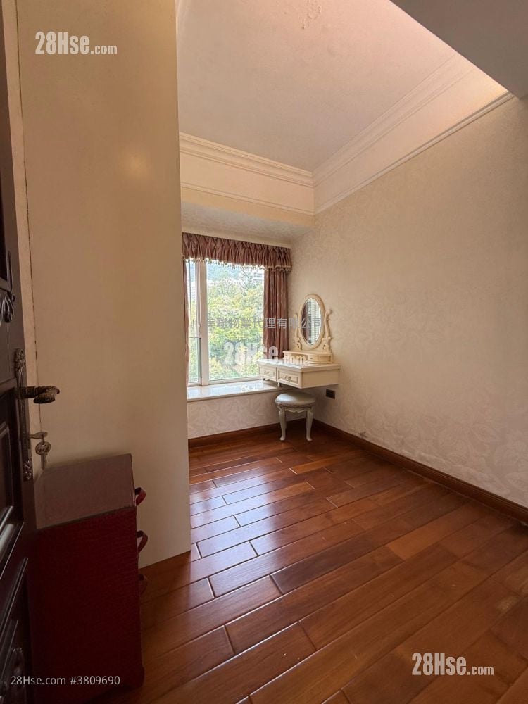 One Beacon Hill Sell 3 Bedrooms 1,084 ft²