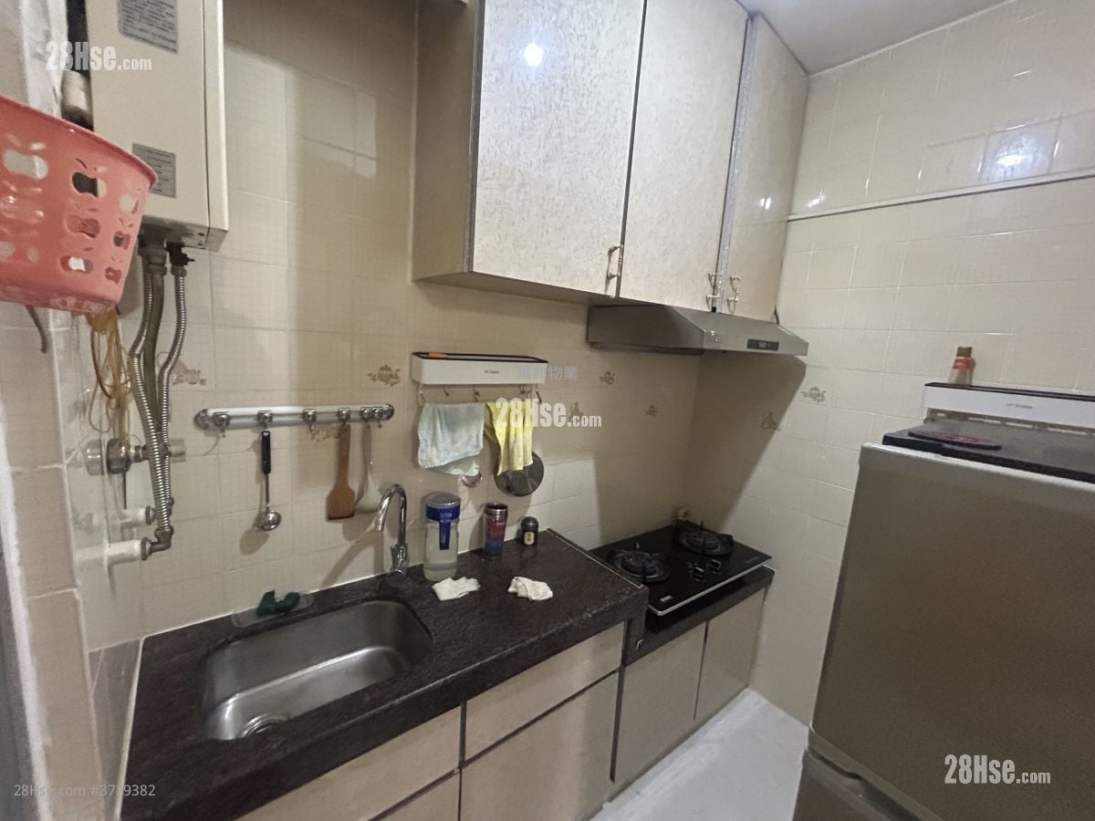 海宝花园 售盘 2 房 , 1 浴室 398 平方尺