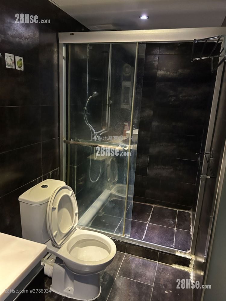 英来大厦 租盘 1 房 80 平方尺