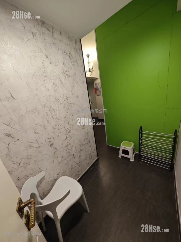 英来大厦 租盘 1 房 80 平方尺