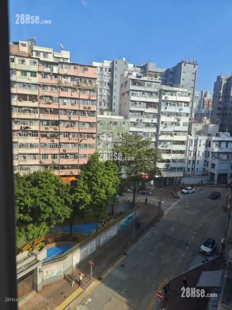 英来大厦 租盘 1 房 80 平方尺