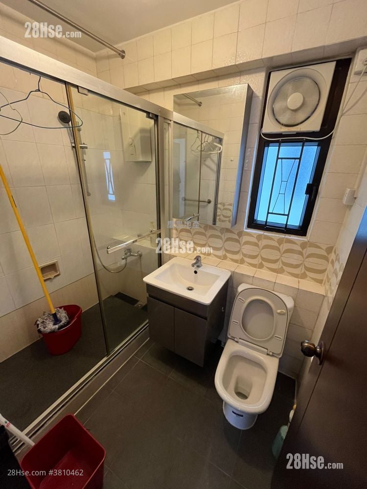 Fortress Garden Rental 3 Bedrooms , 2 Bathrooms 652 ft²