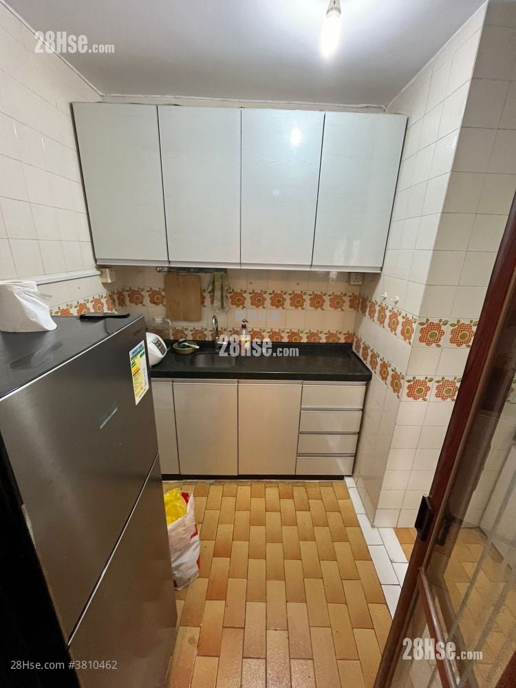 Fortress Garden Rental 3 Bedrooms , 2 Bathrooms 652 ft²