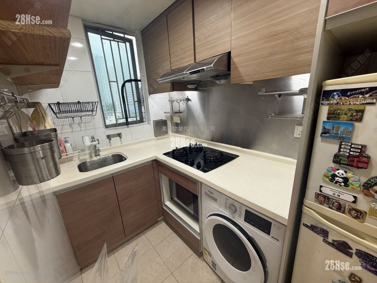 Indihome Sell 1 Bedroom 424 ft²