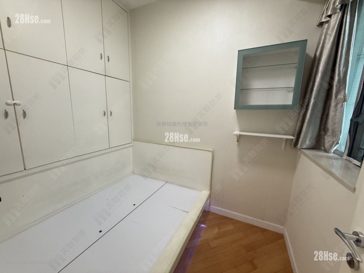 Indihome Sell 1 Bedroom 424 ft²