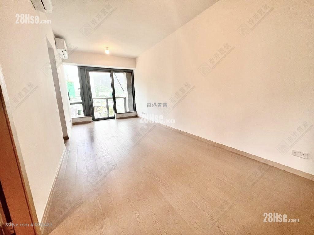 The Southside Rental 3 Bedrooms , 2 Bathrooms 751 ft²