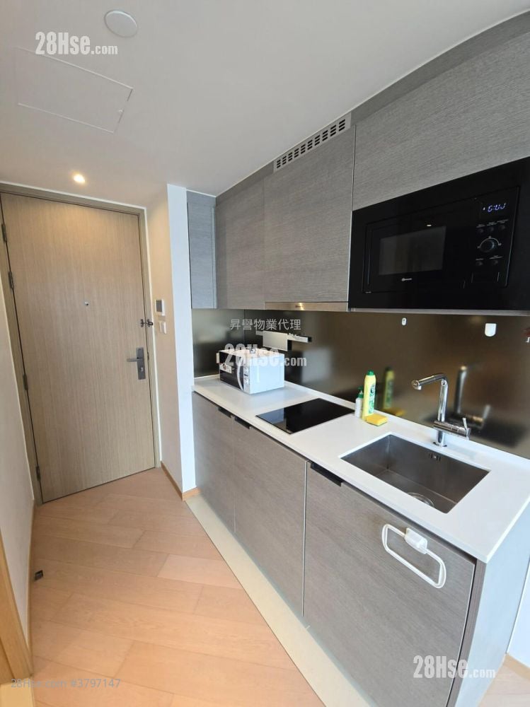 Upper East Rental Studio , 1 Bathroom 197 ft²