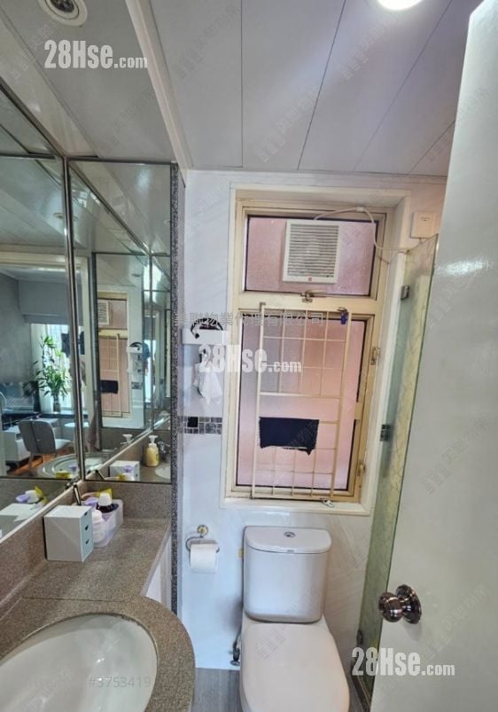 新寶城 售盤 2 房 , 1 浴室 378 平方呎