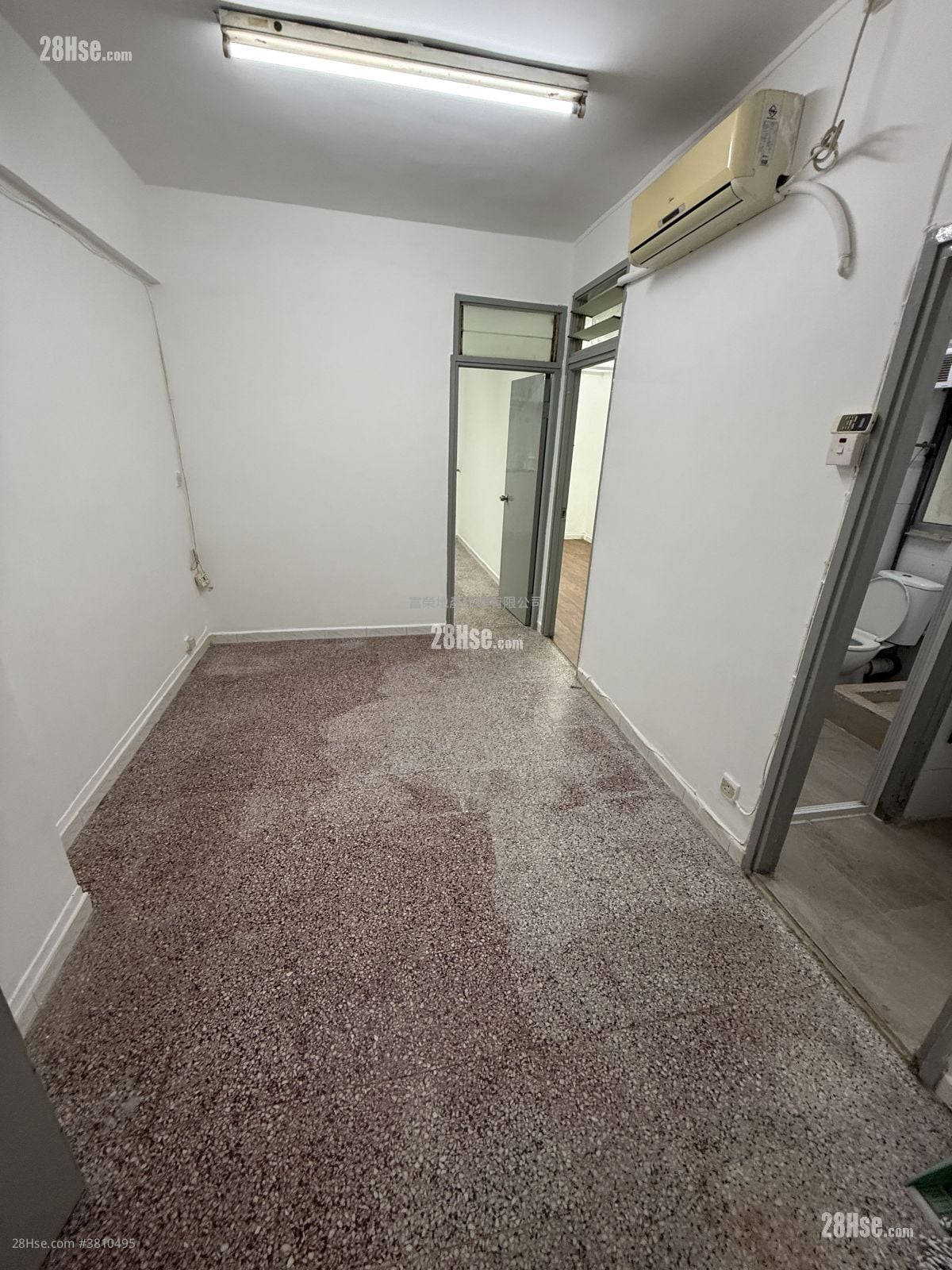 Whampoa Building Sell 2 Bedrooms , 1 Bathroom 423 ft²