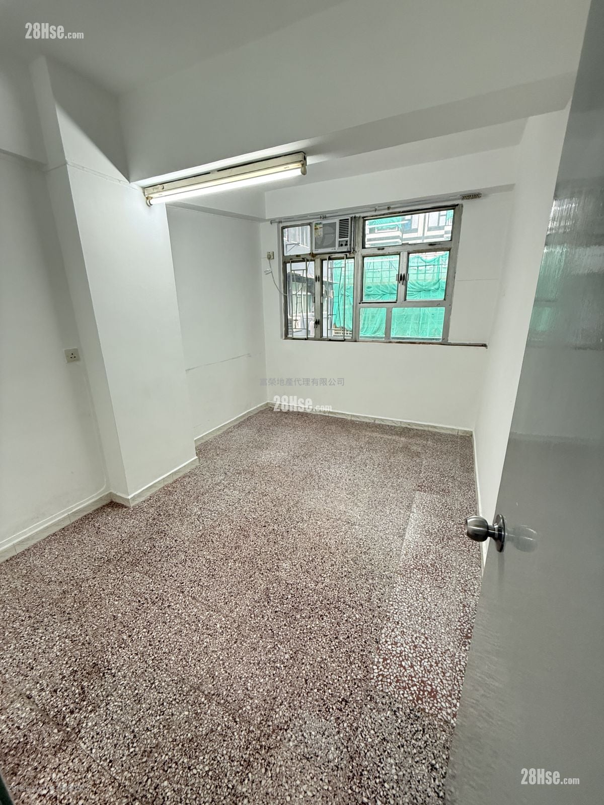 Whampoa Building Sell 2 Bedrooms , 1 Bathroom 423 ft²