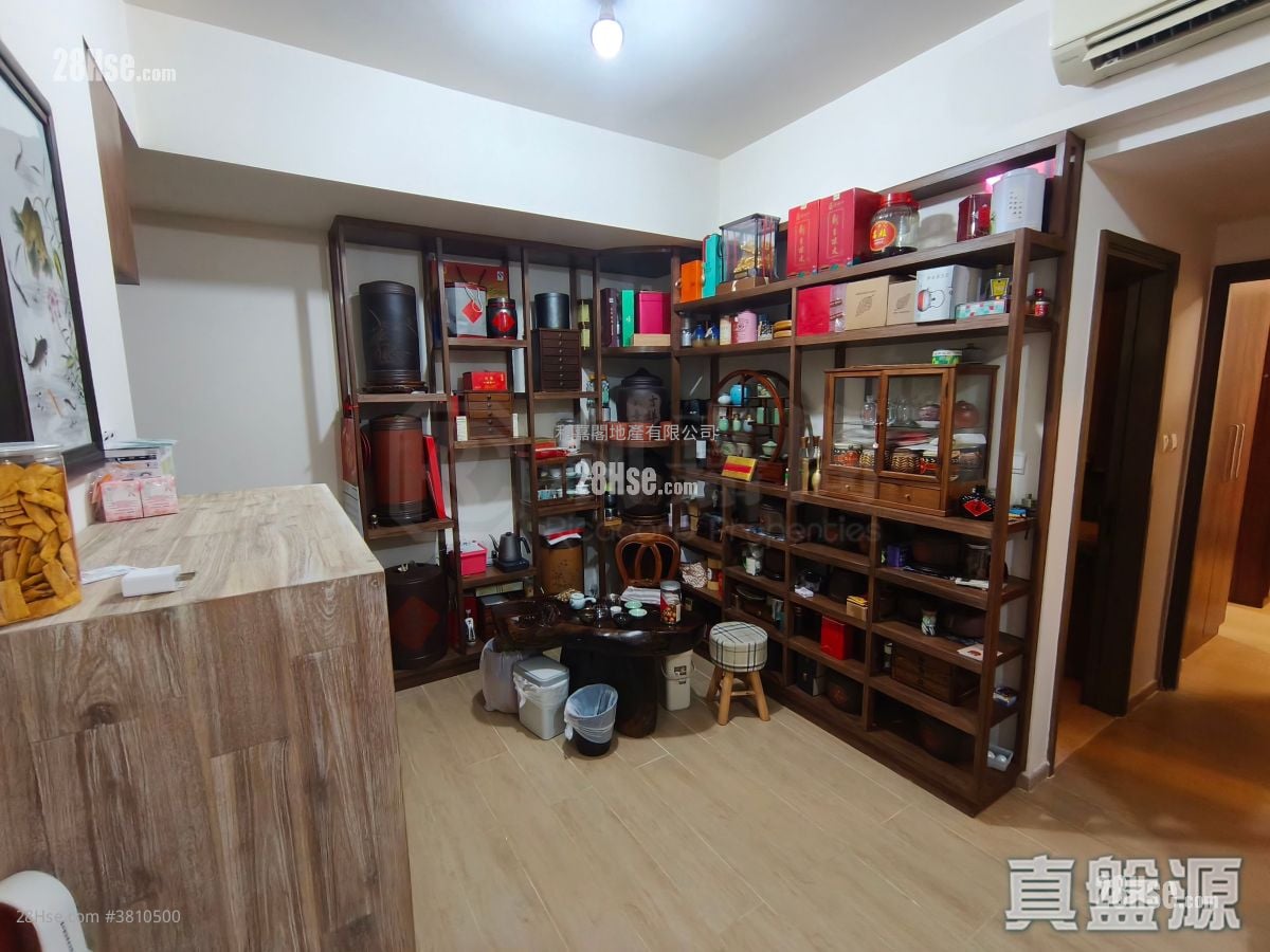 The Austin Sell 2 Bedrooms , 2 Bathrooms 688 ft²