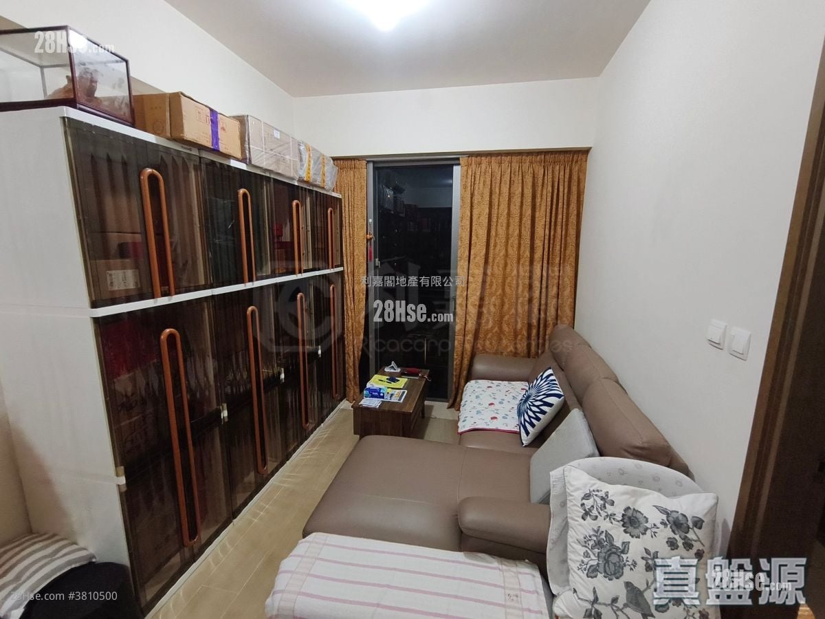 The Austin Sell 2 Bedrooms , 2 Bathrooms 688 ft²