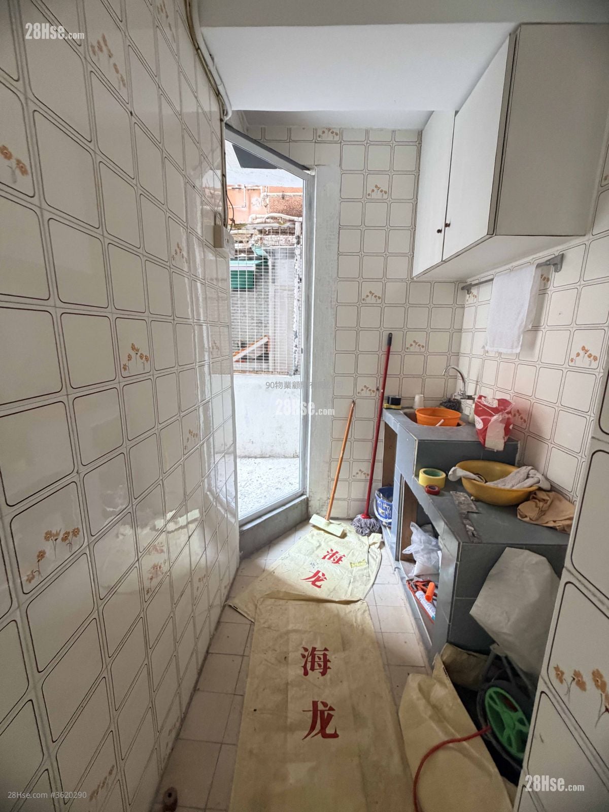 Evora Building Sell 260 ft²