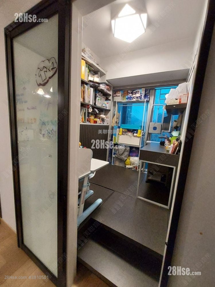 Savannah Sell 3 Bedrooms , 2 Bathrooms 672 ft²