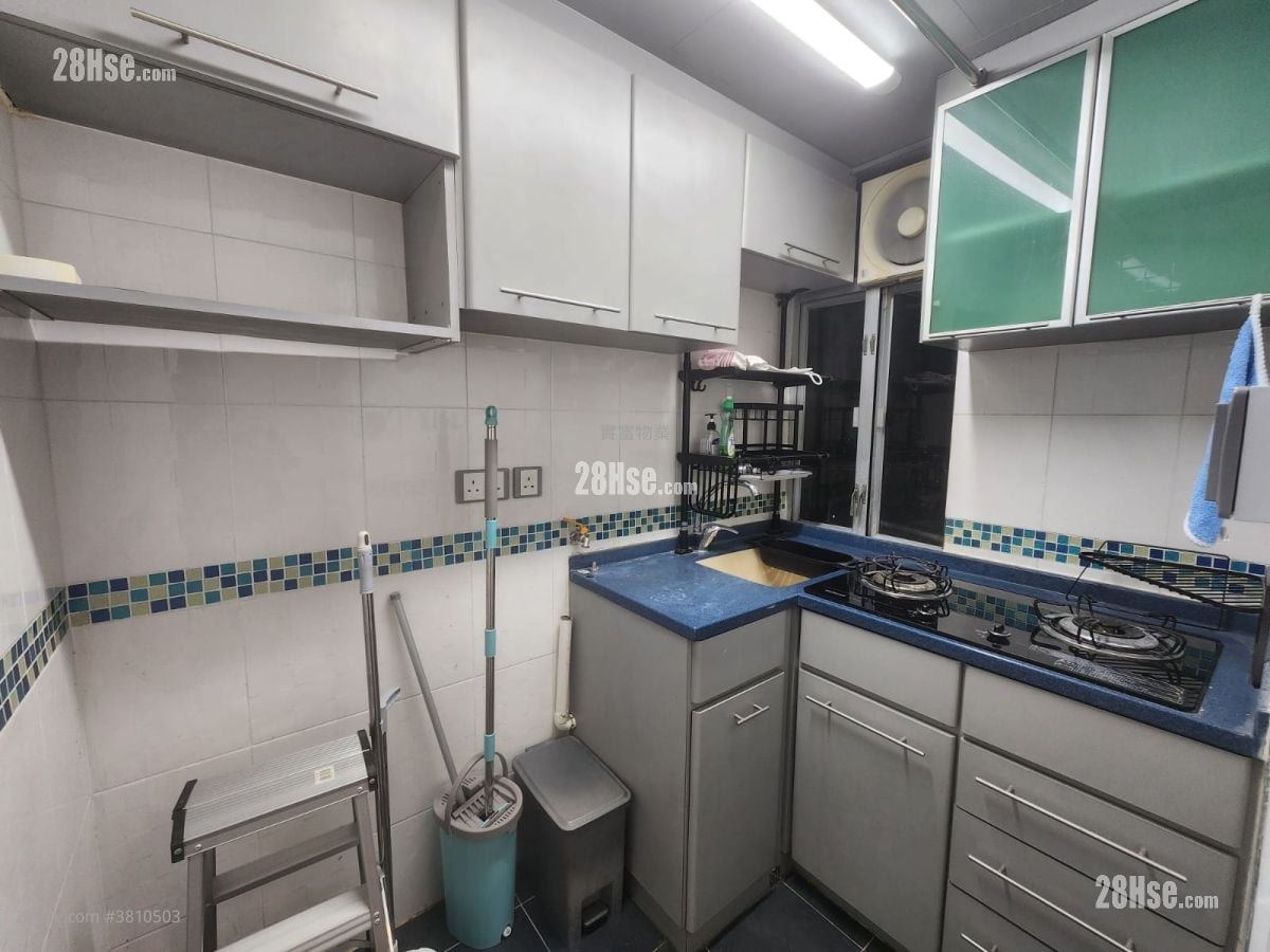 Tai Po Centre Rental 2 Bedrooms , 1 Bathroom 384 ft²