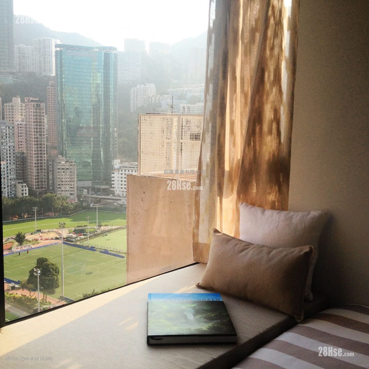 Apartment Rental 3 Bedrooms , 1 Bathroom 595 ft²