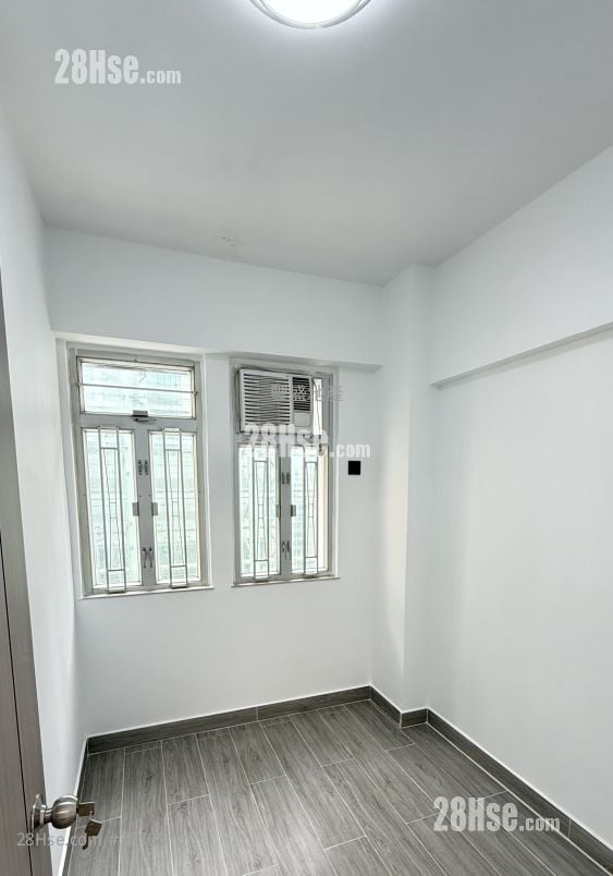 远东银行旺角大厦 售盘 3 房 , 1 浴室 440 平方尺