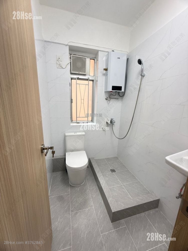 国华大厦 售盘 626 平方尺