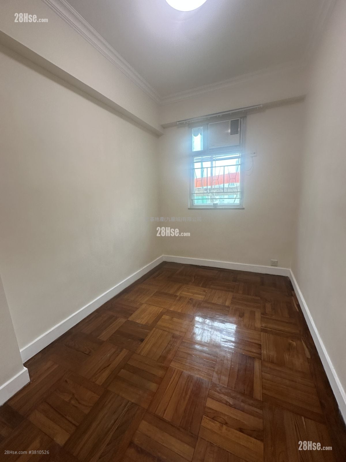 單幢樓房 租盤 3 房 , 2 浴室 570 平方呎