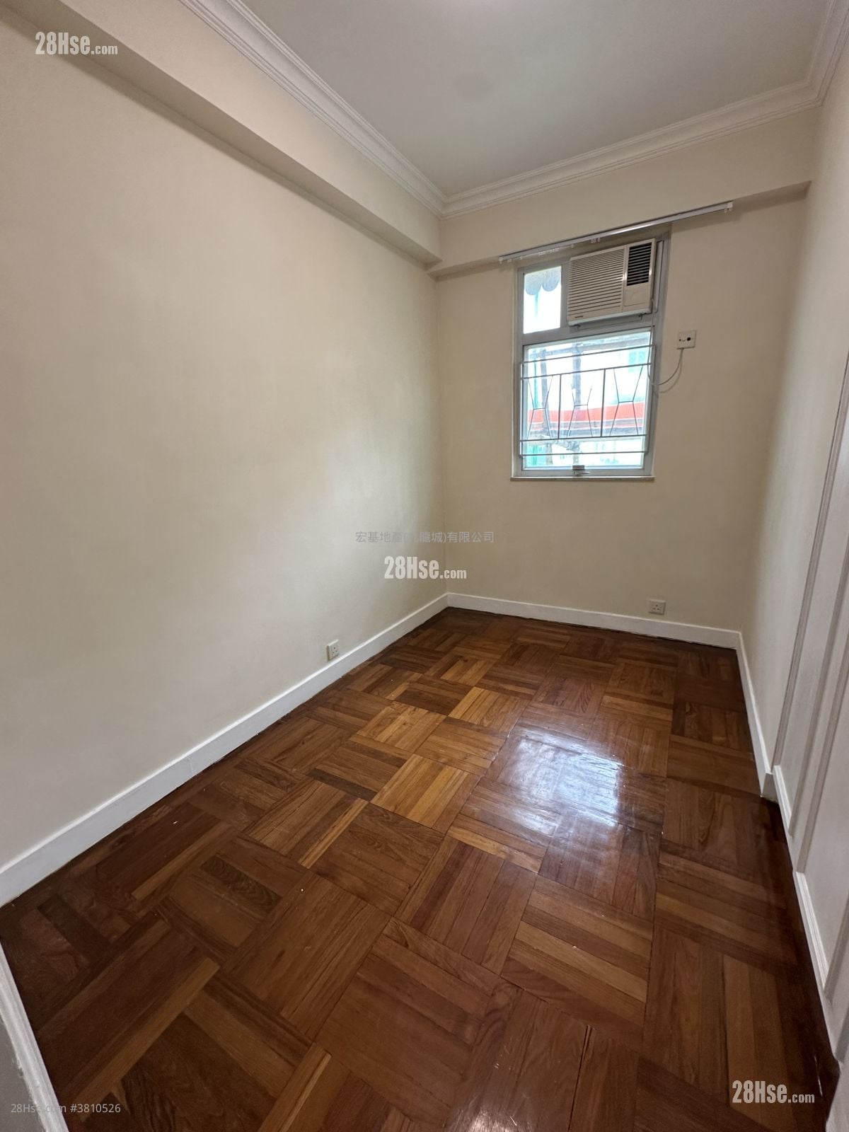 單幢樓房 租盤 3 房 , 2 浴室 570 平方呎