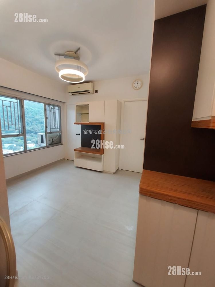 Golden Lion Garden Rental 2 Bedrooms , 1 Bathroom 336 ft²