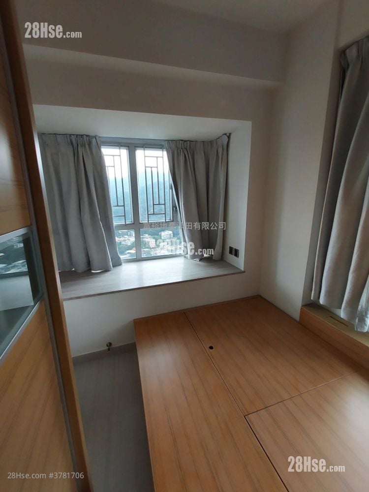 Golden Lion Garden Rental 2 Bedrooms , 1 Bathroom 336 ft²