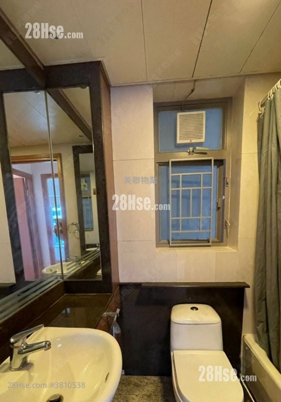 The Grandiose Rental 3 Bedrooms , 1 Bathroom 618 ft²