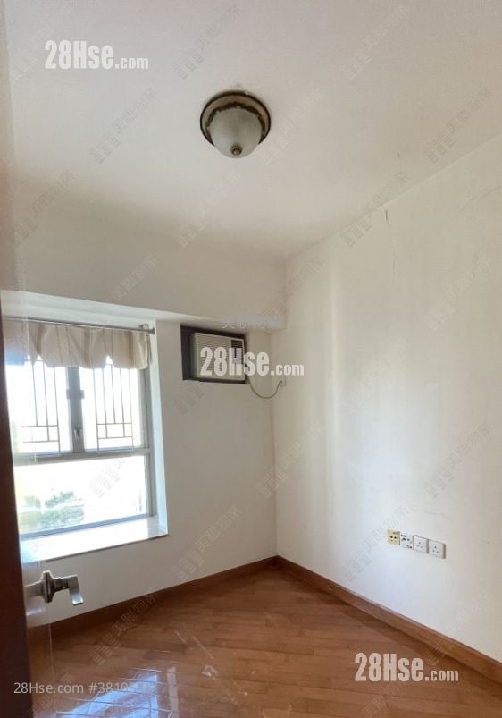 The Grandiose Rental 3 Bedrooms , 1 Bathroom 618 ft²