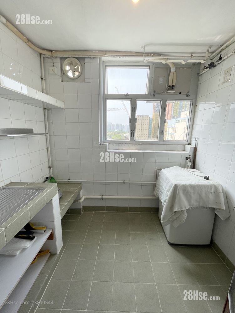 Cheung Wah Estate Sell Studio , 1 Bathroom 277 ft²