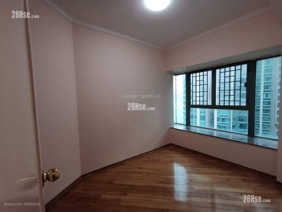 海逸豪园 售盘 3 房 , 2 浴室 829 平方尺