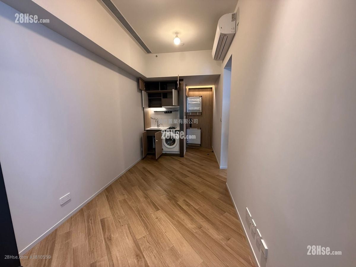 The Vantage Sell 2 Bedrooms , 1 Bathroom 391 ft²