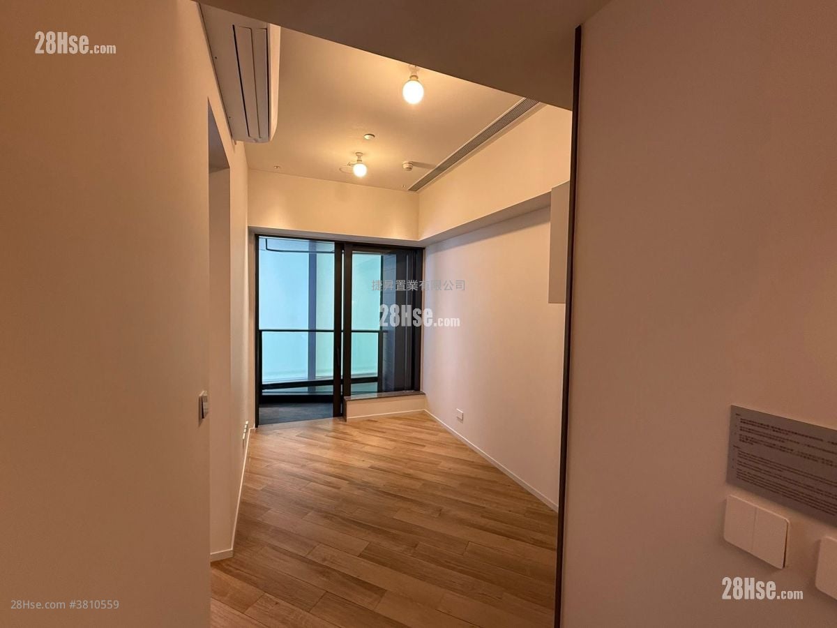 The Vantage Sell 2 Bedrooms , 1 Bathroom 391 ft²