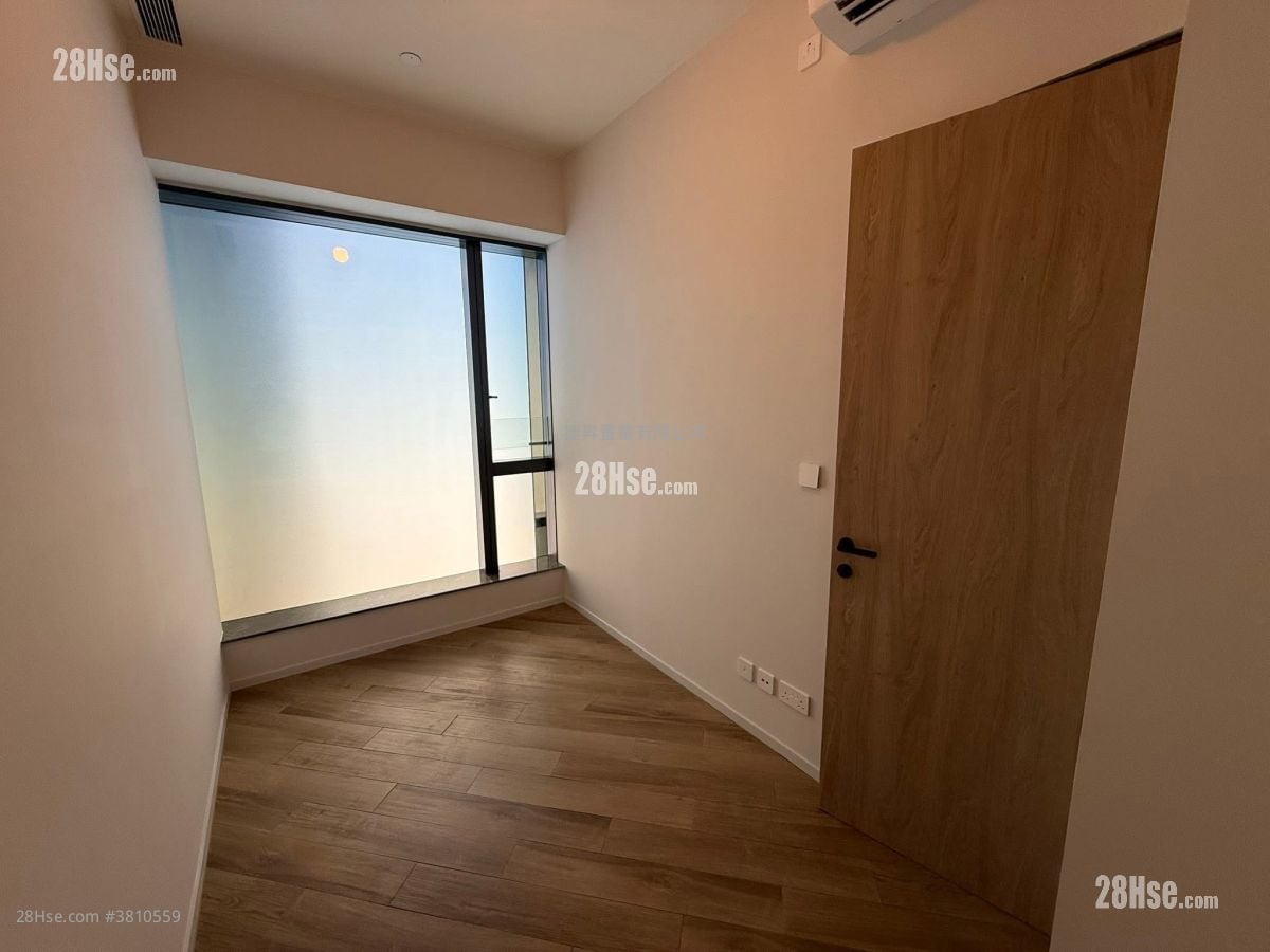 The Vantage Sell 2 Bedrooms , 1 Bathroom 391 ft²