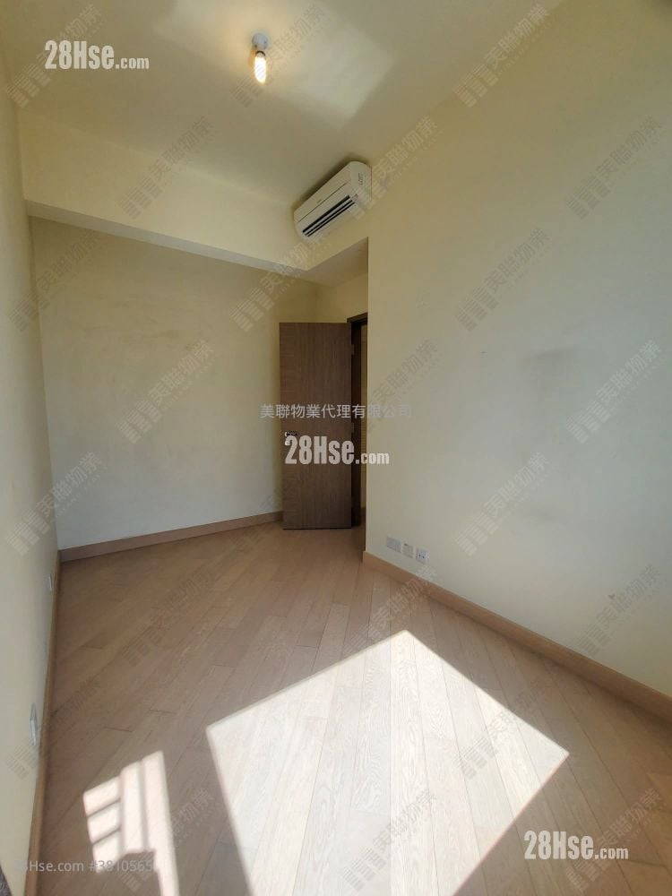 Grand Yoho Sell 3 Bedrooms , 1 Bathroom 592 ft²