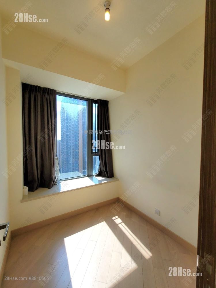 Grand Yoho Sell 3 Bedrooms , 1 Bathroom 592 ft²