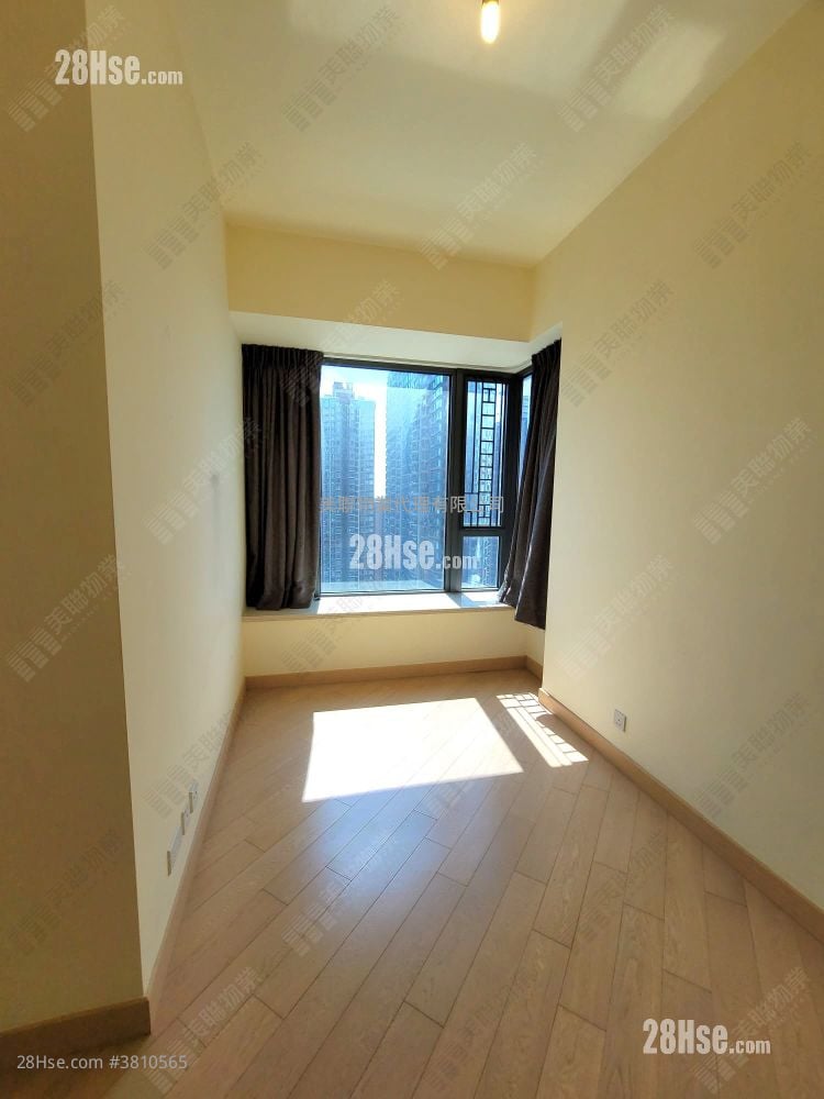 Grand Yoho Sell 3 Bedrooms , 1 Bathroom 592 ft²