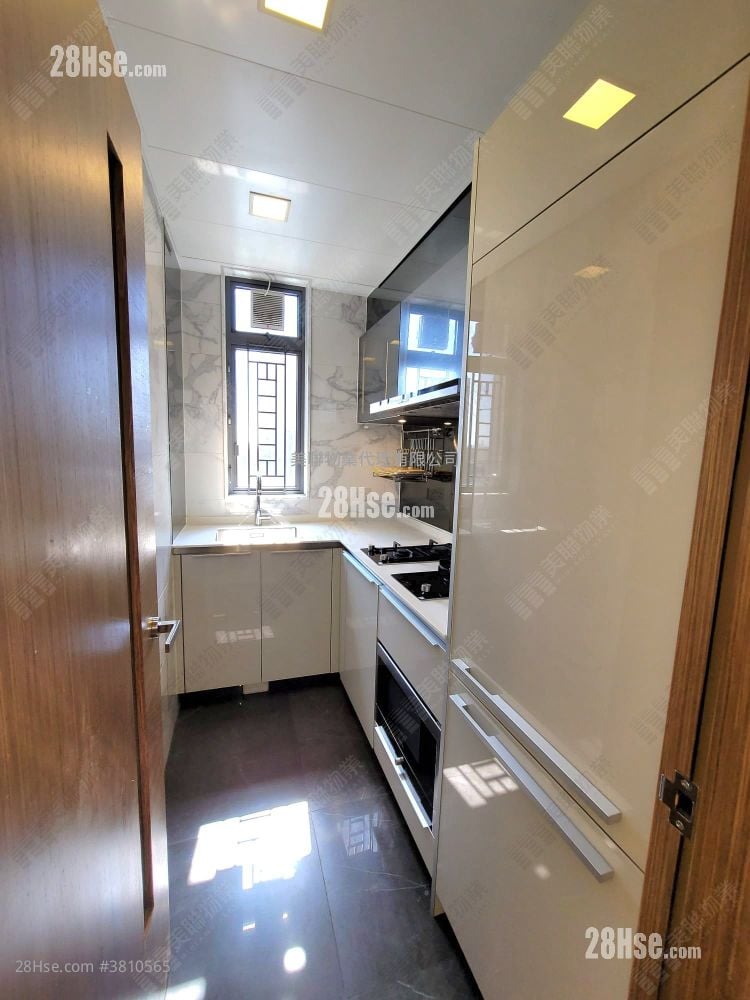 Grand Yoho Sell 3 Bedrooms , 1 Bathroom 592 ft²