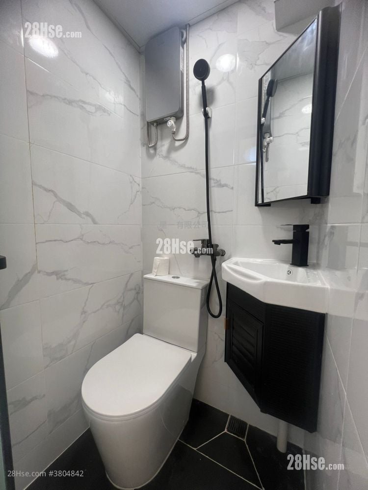 Man Cheong Building Rental Studio , 1 Bathroom 140 ft²