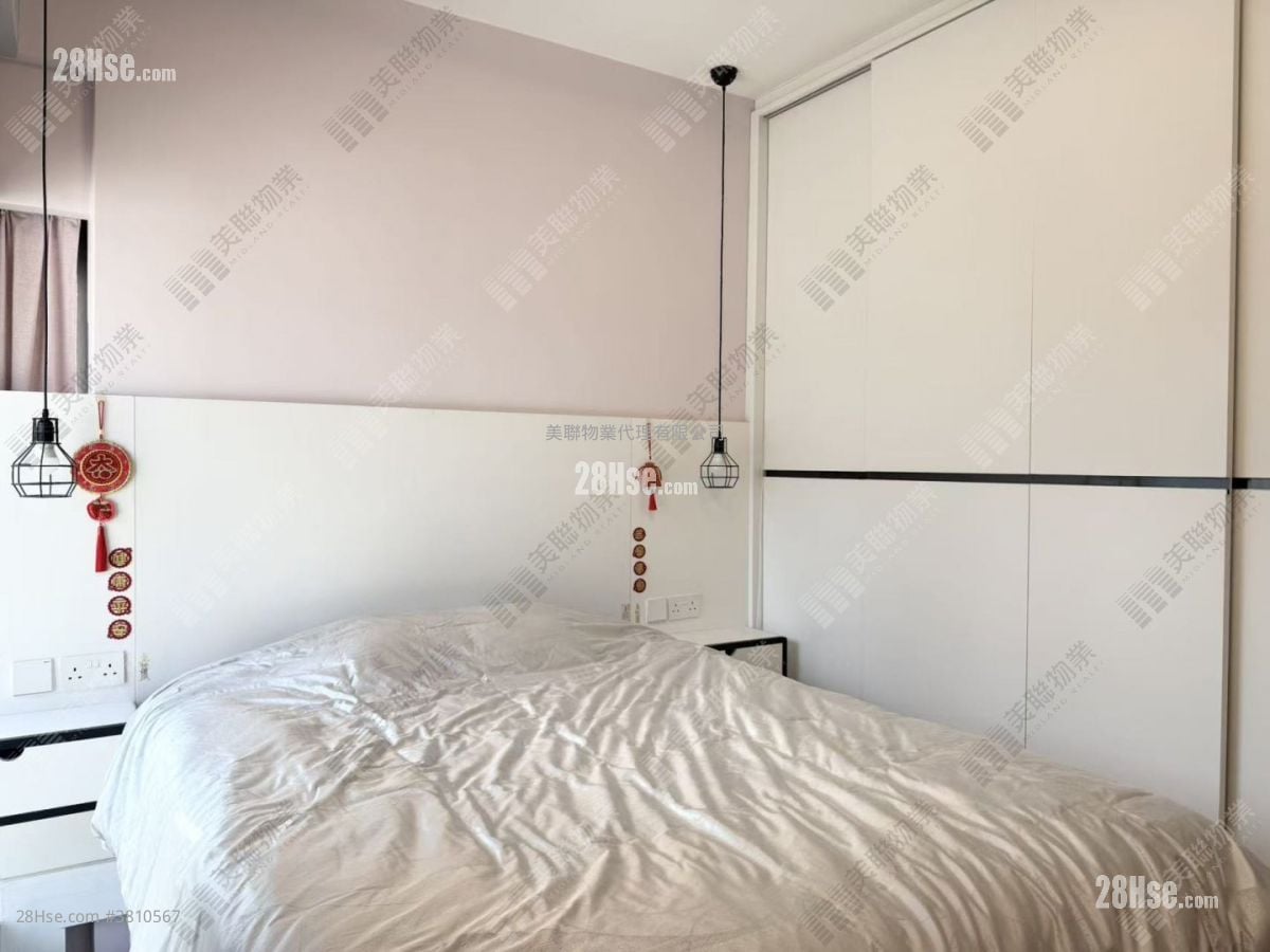 Alto Residences Sell 2 Bedrooms , 1 Bathroom 584 ft²